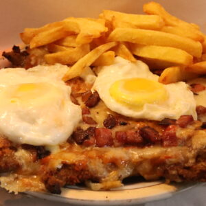 Milanesa con Panceta y Huevo